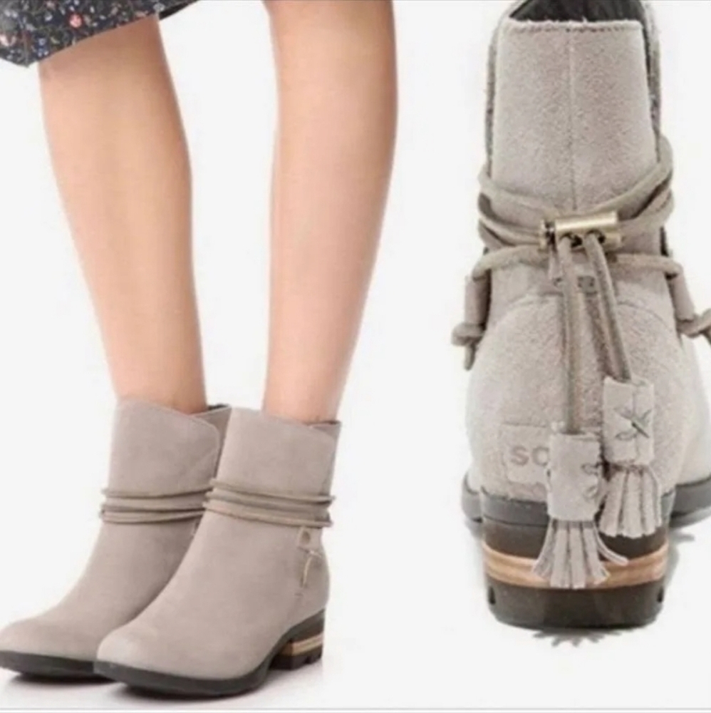 Sorel Waterproof Suade Boots (NEW)